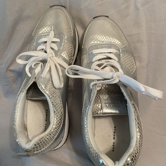 Zara Women’s Metallic Sneakers, Size 40 - Picture 1 of 11